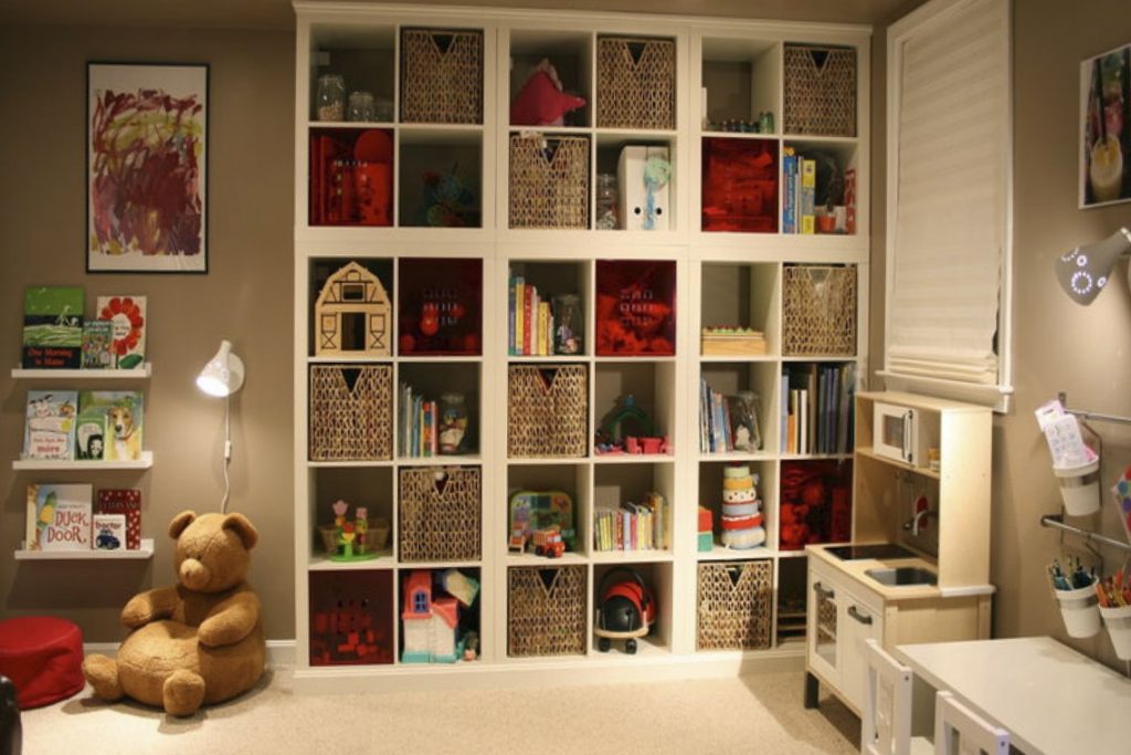Шкаф для одежды и игрушек ребенка